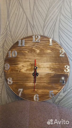 Часы настенные ручной работы из дерева