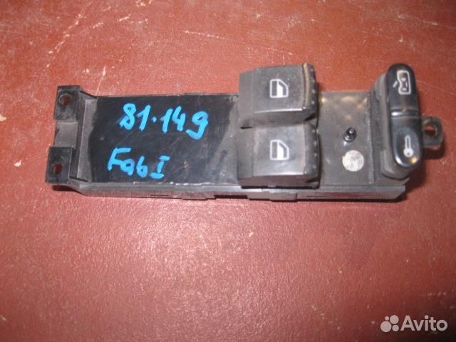 Блок управления стеклоподъемниками Skoda Fabia