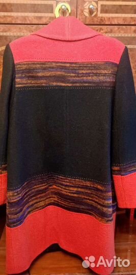 Пальто женское демисезон р-р 50