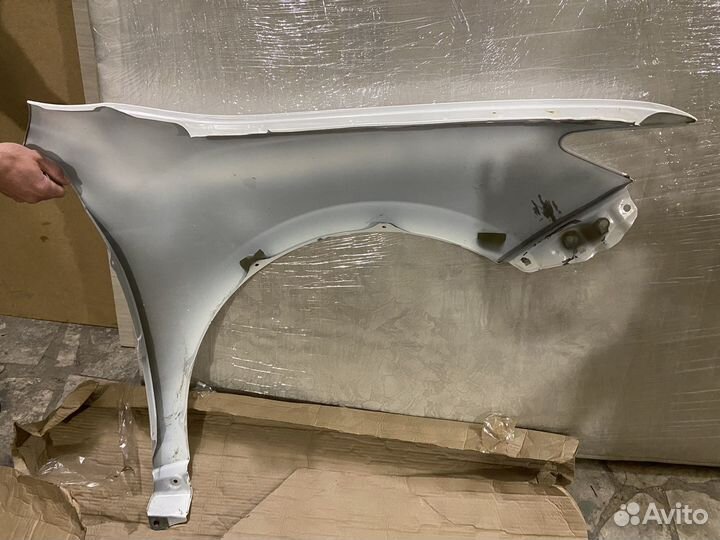 Крыло переднее правое toyota camry 50-55