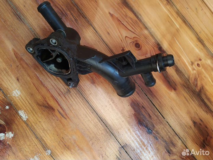 Тройник системы охлаждения opel astra j