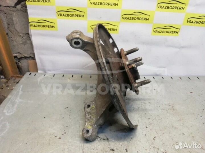 Кулак поворотный передний левый Opel Insignia