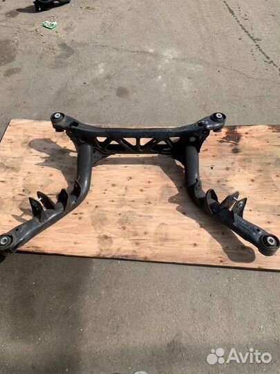 Задний подрамник (балка) audi A4 B8 / A5 2wd