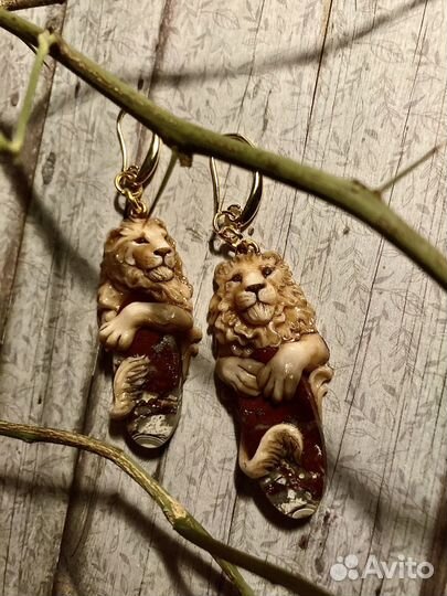 Серьги со львами