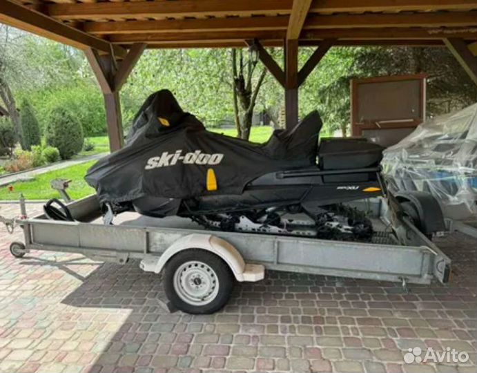 Снегоход Expedition SE 4-TEC 1200