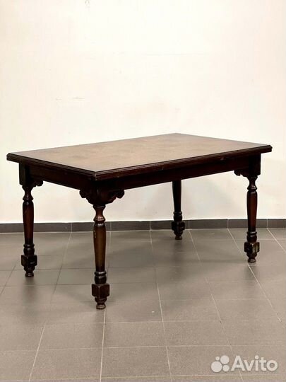 Старинный раскладной обеденный стол