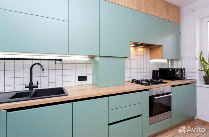 Кухонный гарнитур угловой в потолок на заказ