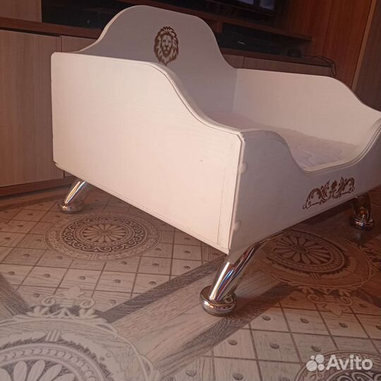 Лежанка для кошек и собак