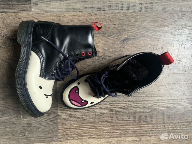 Ботинки Dr Martens «Время приключений»