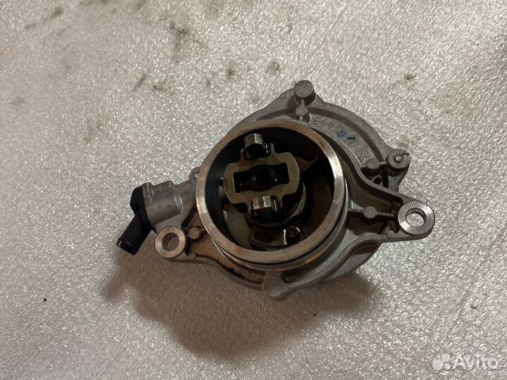 Вакуумный насос BMW E90 2.0D M47 3.0D M57