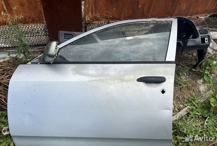 Дверь Nissan Ad Wingroud y11