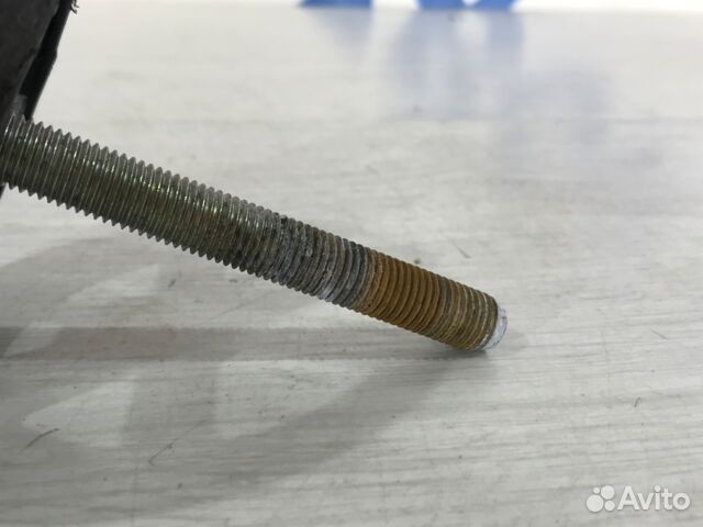 Крепление запасного колеса KIA quoris 3.8 ат