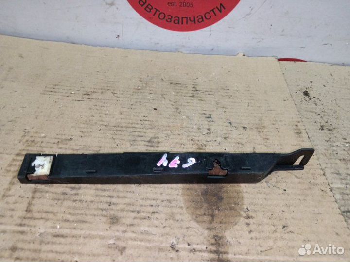 Кронштейн бампера задний левый Honda Stepwgn RF3