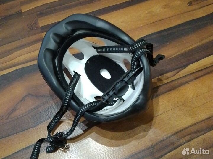 Шлем, перчатки велосипелные