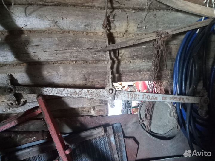 Весы старинные