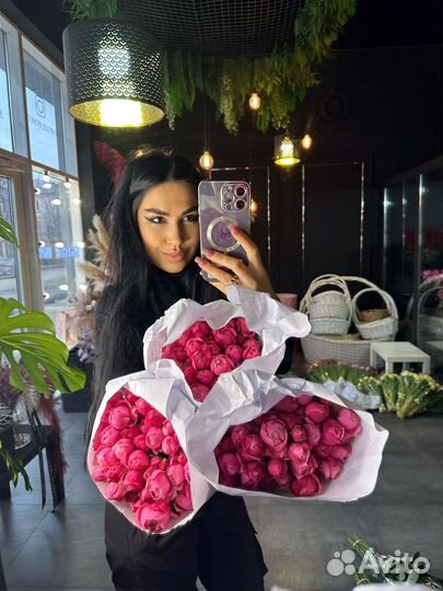 Роза кустовая пионовидная