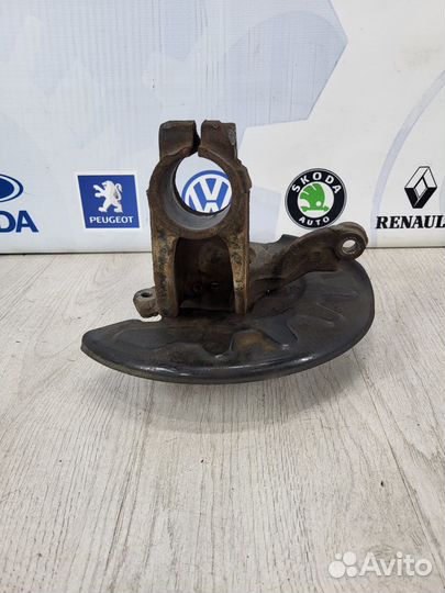 Кулак поворотный volkswagen polo 5 Лев