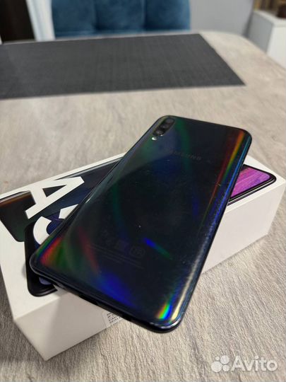 Samsung Galaxy A50, 4/64 ГБ