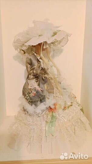 Кукла фарфоровая большая