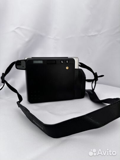 Плёночный фотоаппарат полароид instax wide 300