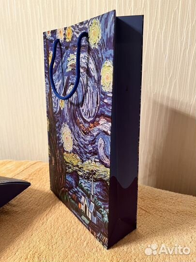 Подарочный пакет и подарочный бокс 