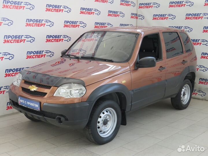 Ваз 2121 нива авито. Таблица цветов нива шевроле. Niva 212300-55. Chevrolet niva 2011 года. Нива 2121 раптор.