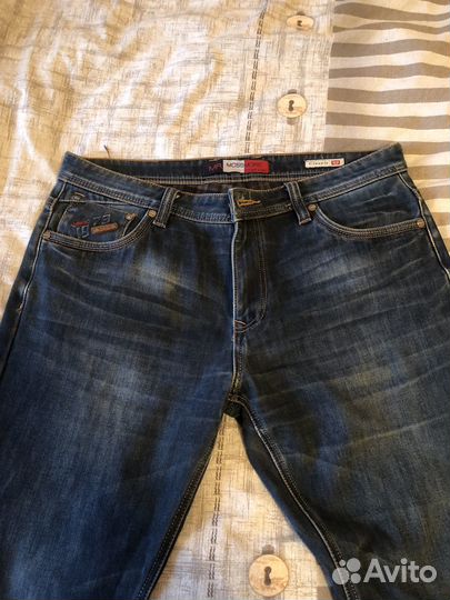 Одежда джинсы