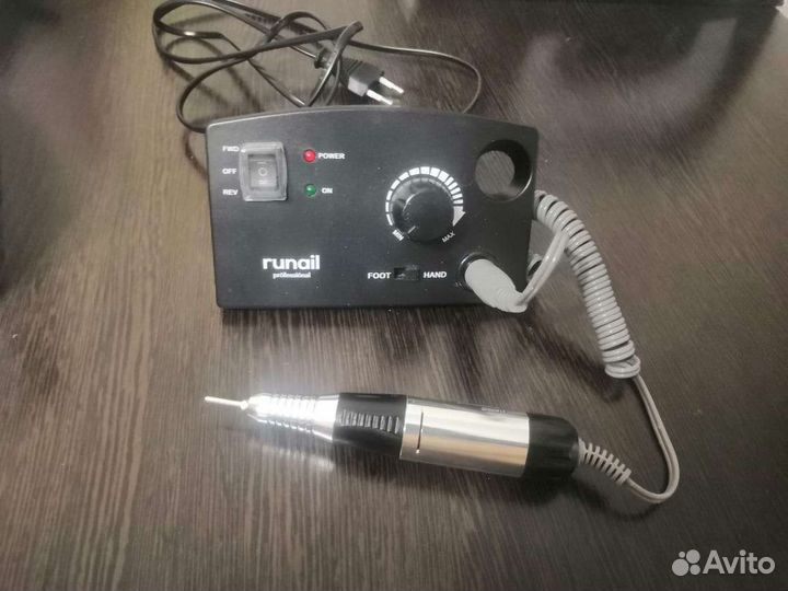 Аппарат для маникюра и педикюра