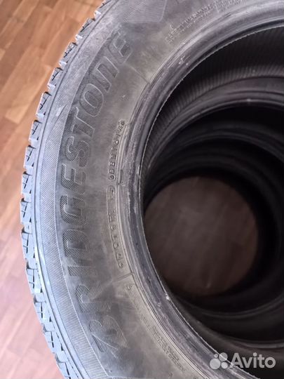 Bridgestone Blizzak Ice 225/65 R17