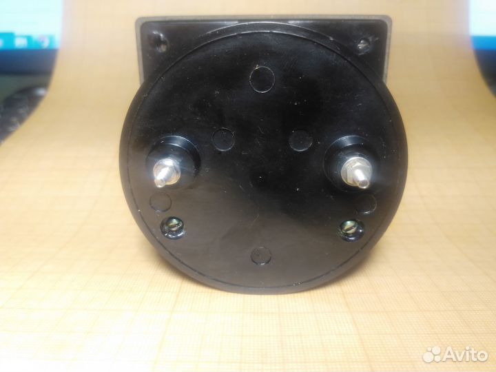 Вольтметр 250в Э8030