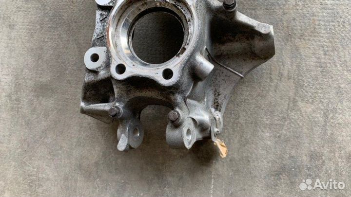 Поворотный кулак задний правый Bmw 540D G30