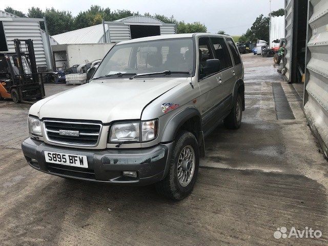 Разбор на запчасти Isuzu Trooper
