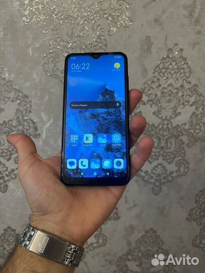 Xiaomi Redmi 8, 3/32 ГБ