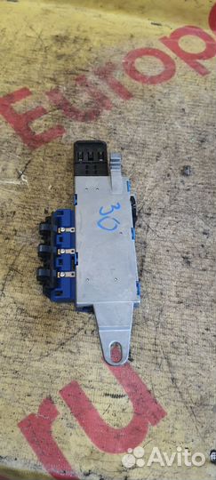 Усилитель антенны задний Mercedes-Benz E-Class