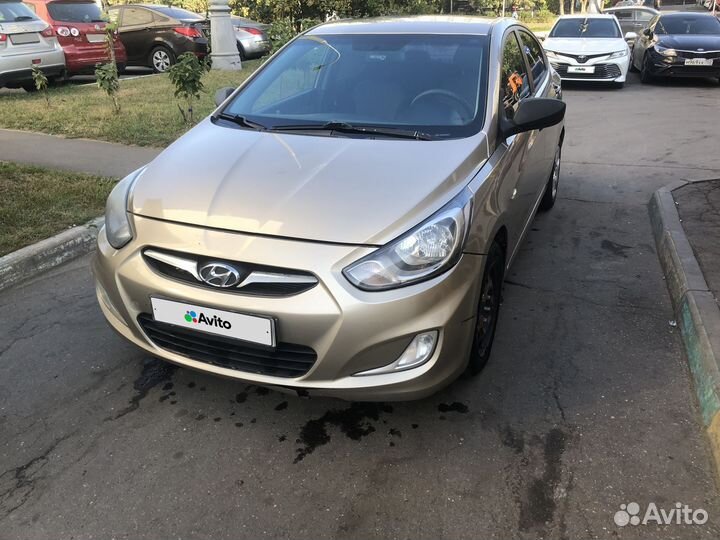 Hyundai Solaris 1.4 AT, 2011, 282 000 км