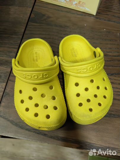 Crocs