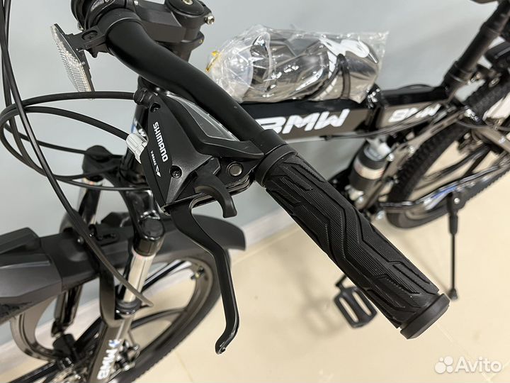 Велосипед BMW на литых дисках взрослый