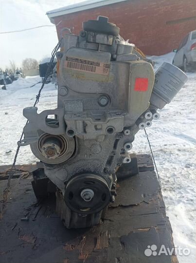 Насос водяной (помпа) VW Sharan 2010