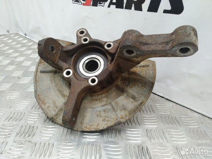 Кулак поворотный передний Suzuki Grand Vitara