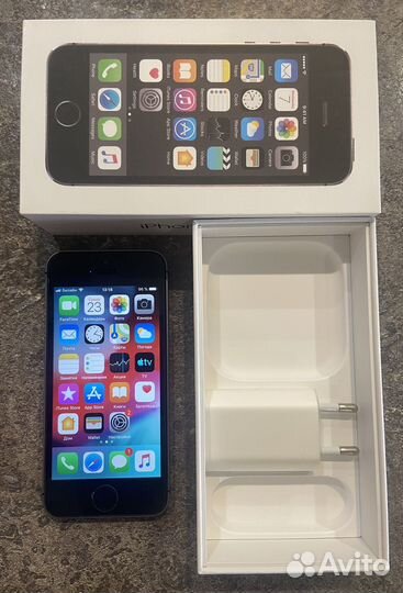 Телефон iPhone 5s 16 Gb