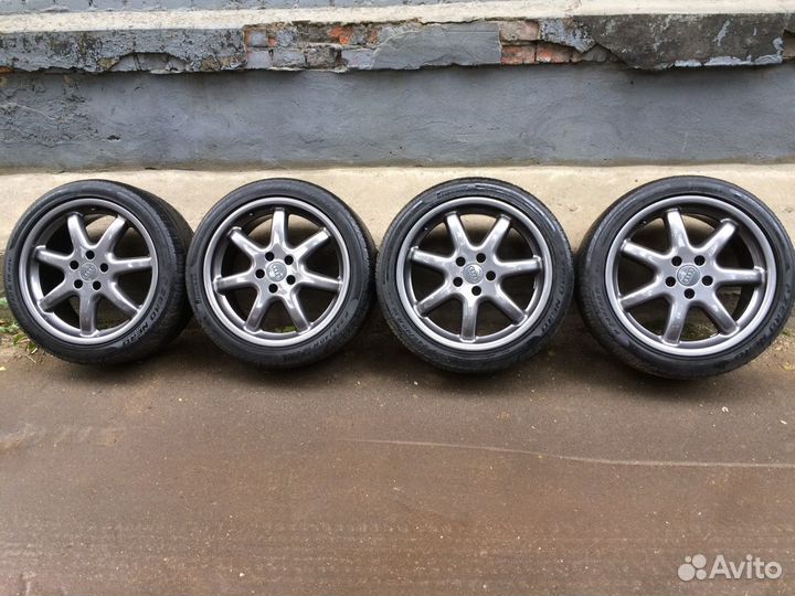 R18 Pirelli P Zero Nero 245/40, PCD 5x112 DIA 57.1