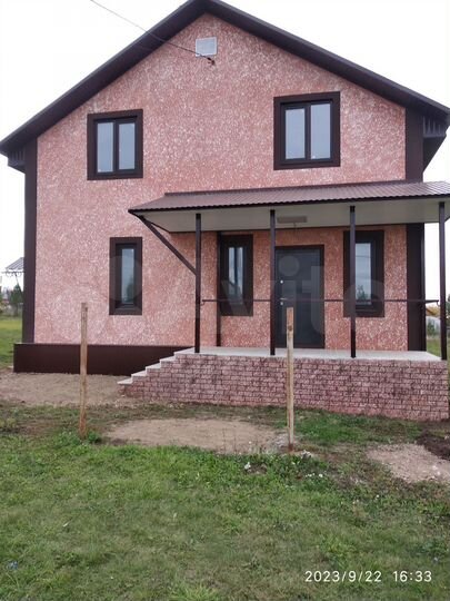 Дом 195 м² на участке 10 сот.