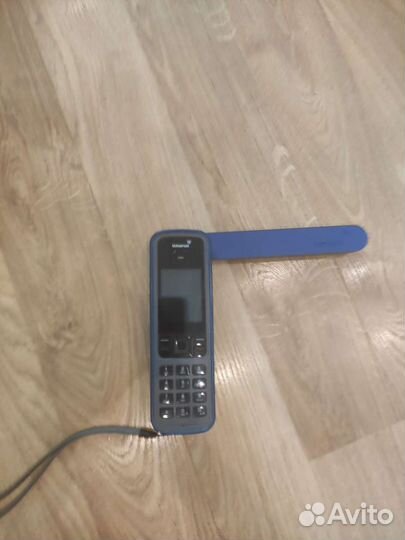 Спутниковый телефон