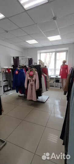 Продам готовый бизнес шоурум женской одежды