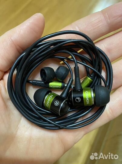 Наушники 3 шт и колонка (почта)