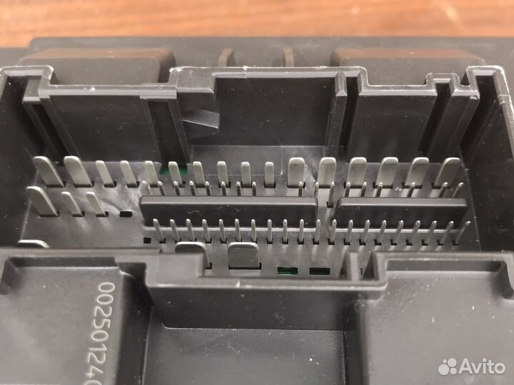 Блок бортовой сети Фольксваген Амарок