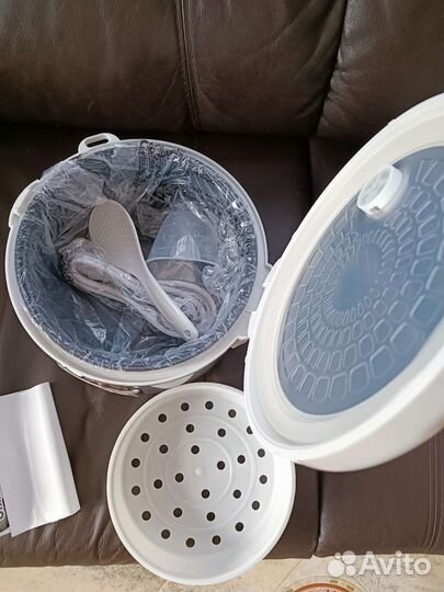 Мультиварка новая