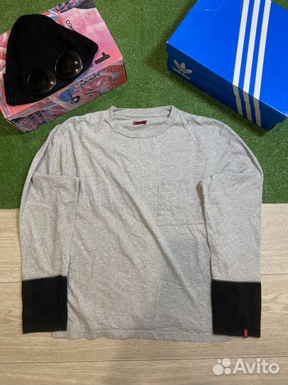Лонгслив levis