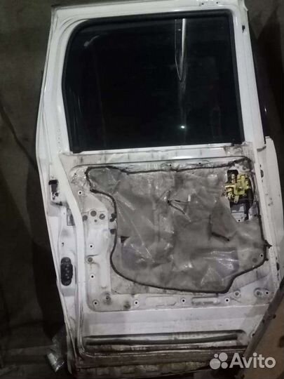 Двери Toyota sparki