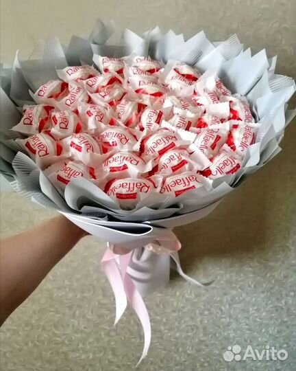 Сладкий букет из конфет Раффаэлло